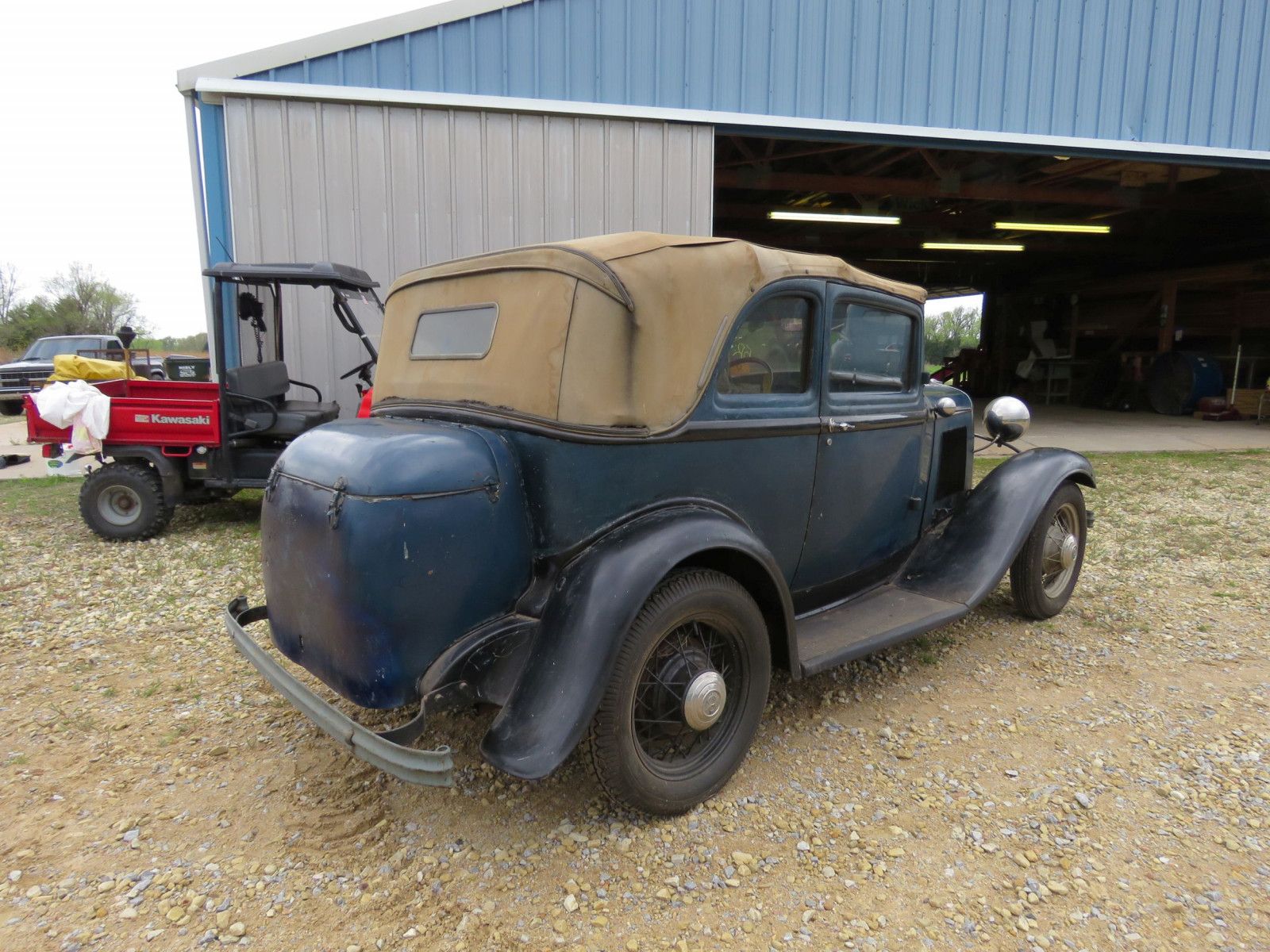 11 Coolest Vintage Cars Discovered In Barns (And How Much They're Worth