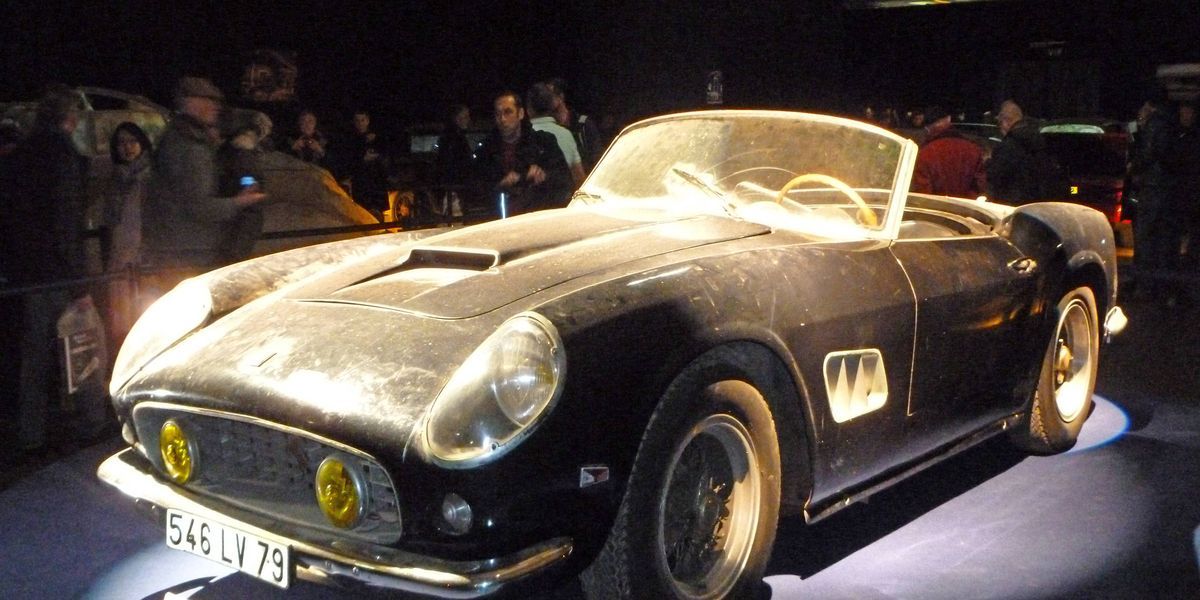 11 Coolest Vintage Cars Discovered In Barns (And How Much They're Worth