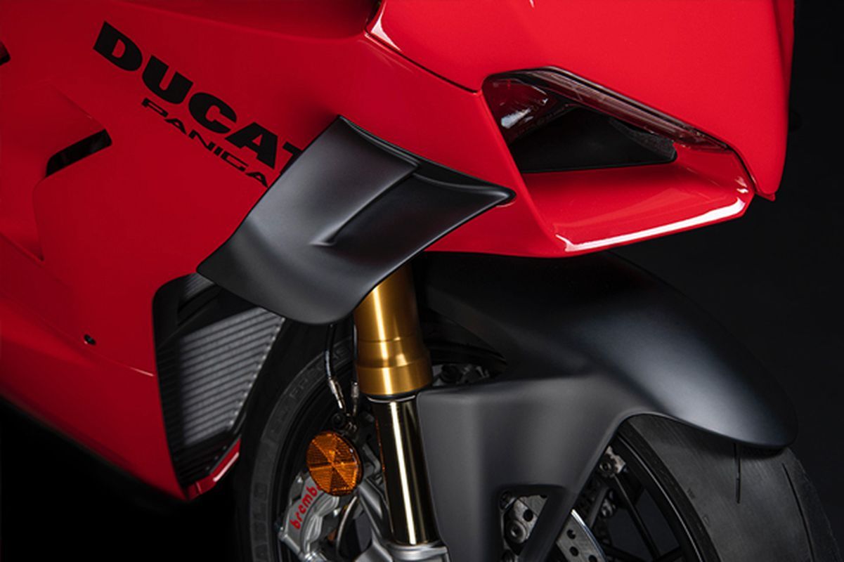 2022-Red-Ducati-Panigale-V4