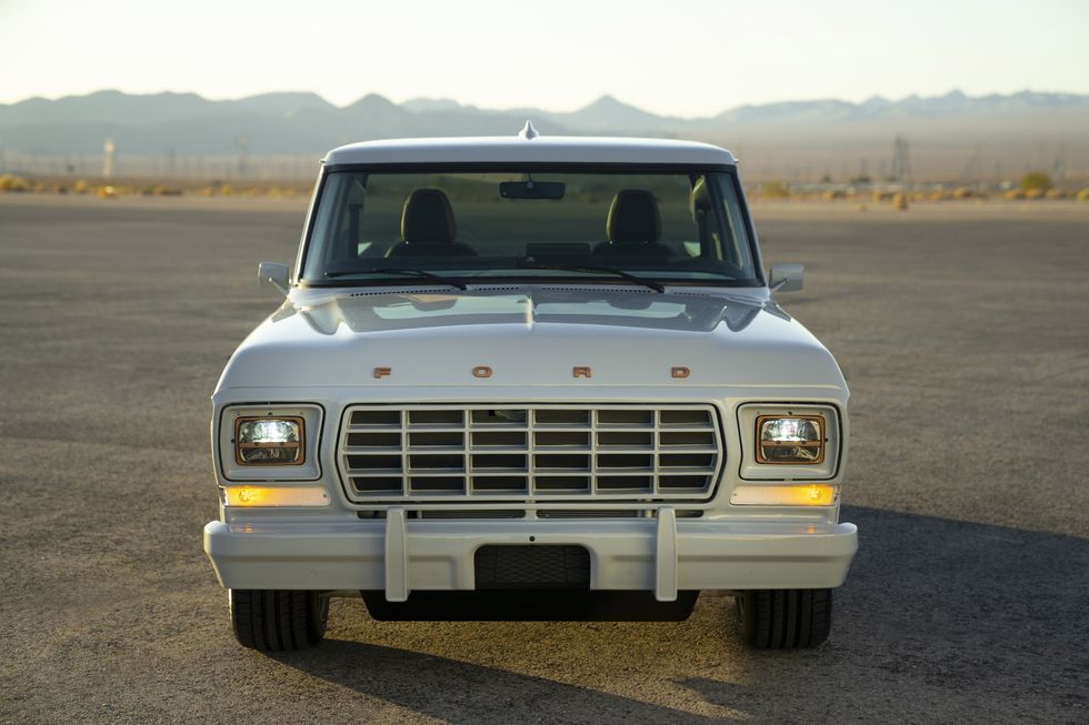 8 Things We Love About The Ford F 100 Eluminator Concept