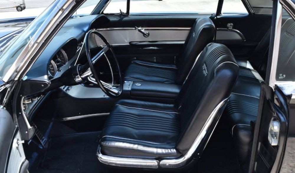 Auction Dilemma: Buick Riviera Vs. Ford Thunderbird