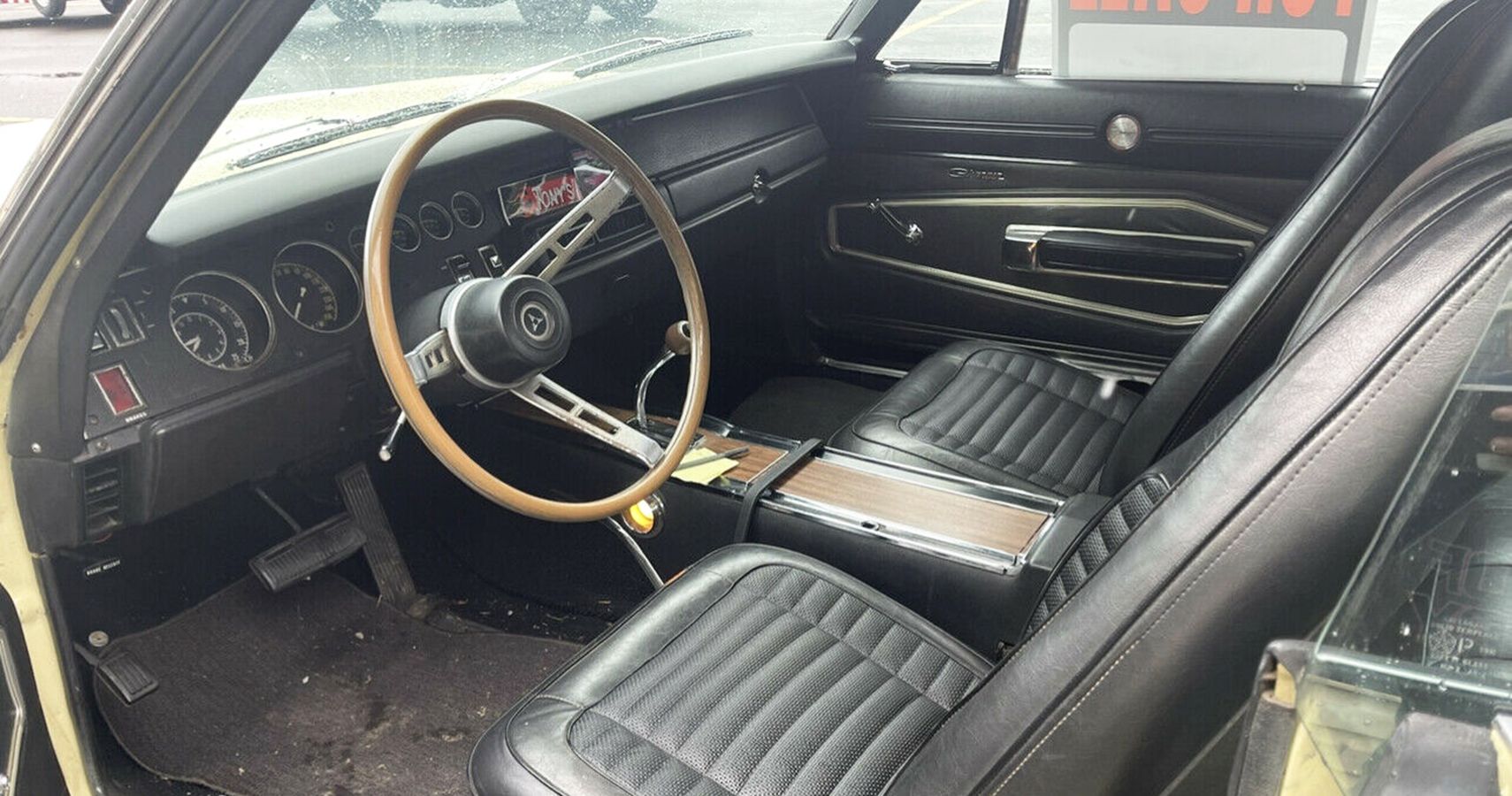 1970 Dodge Charger 500 interior