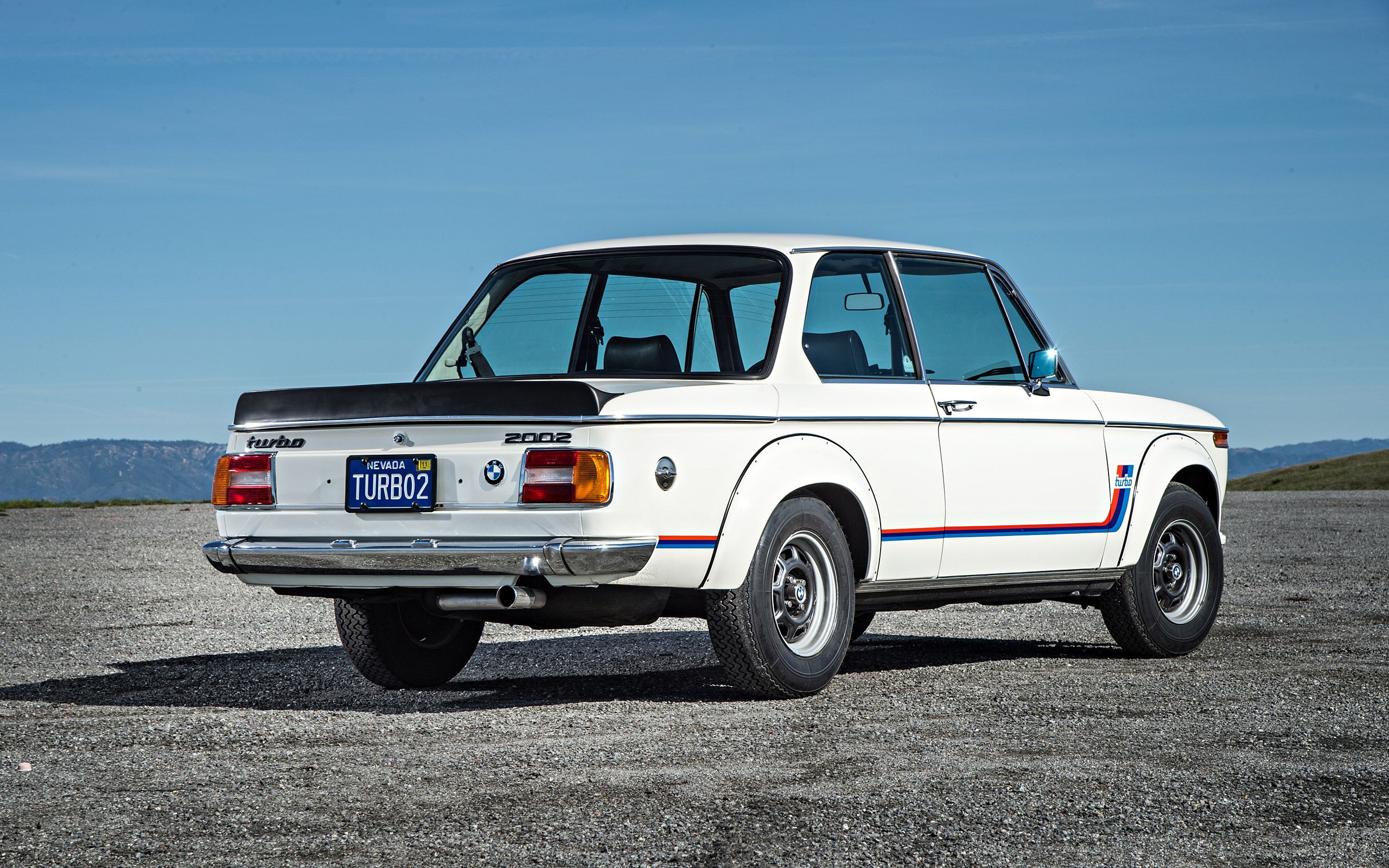 1974-BMW-2002-Turbo