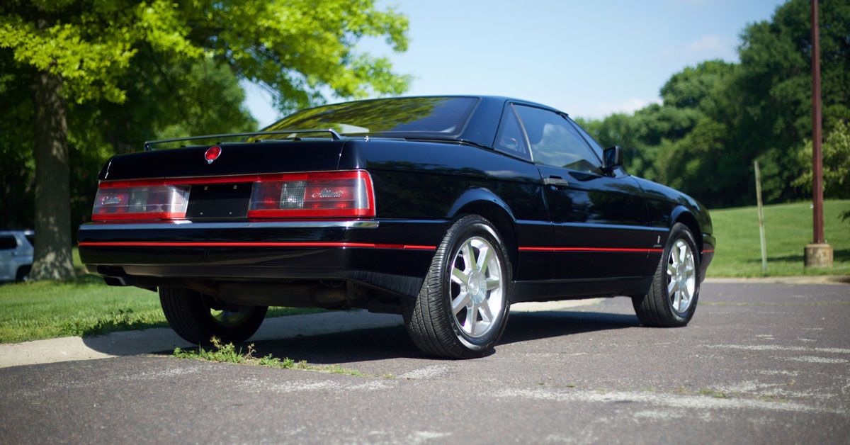1988 Cadillac Allanté Sports Car In Black 