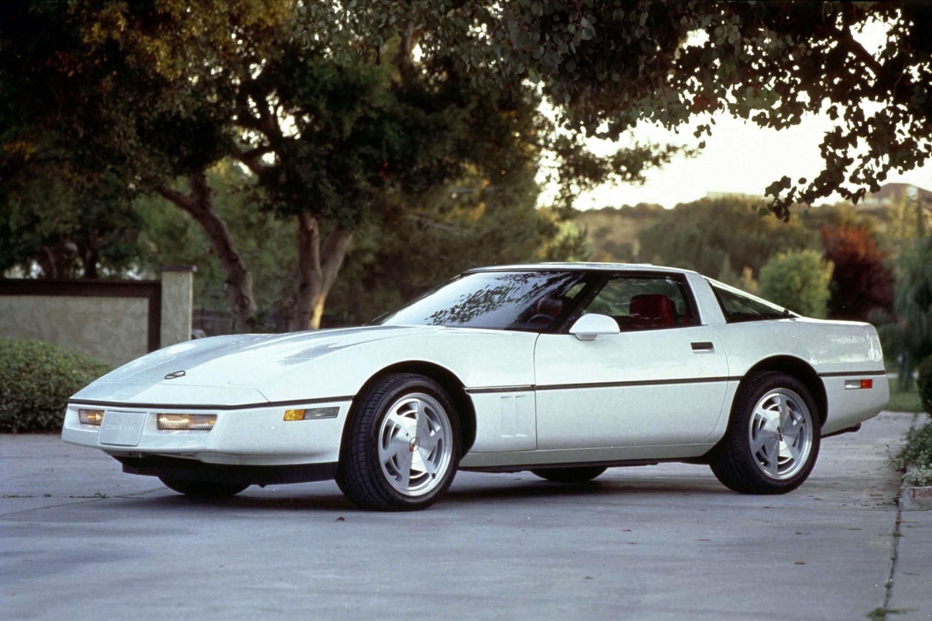 1989-Chevrolet-Corvette-via-CorvSport