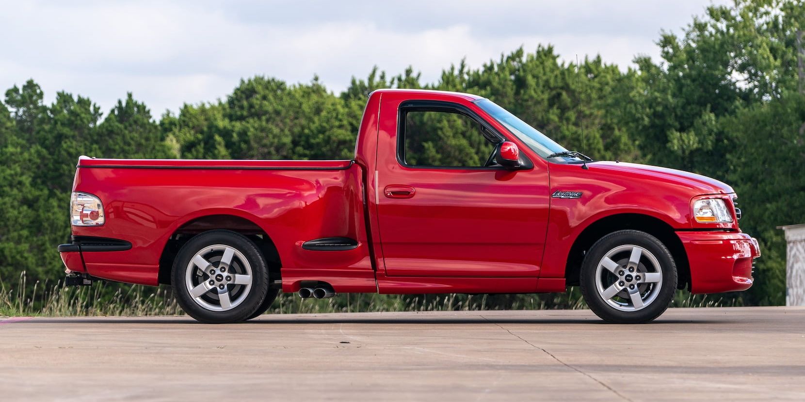 2001 Ford F-150 Lightning 2 Cropped