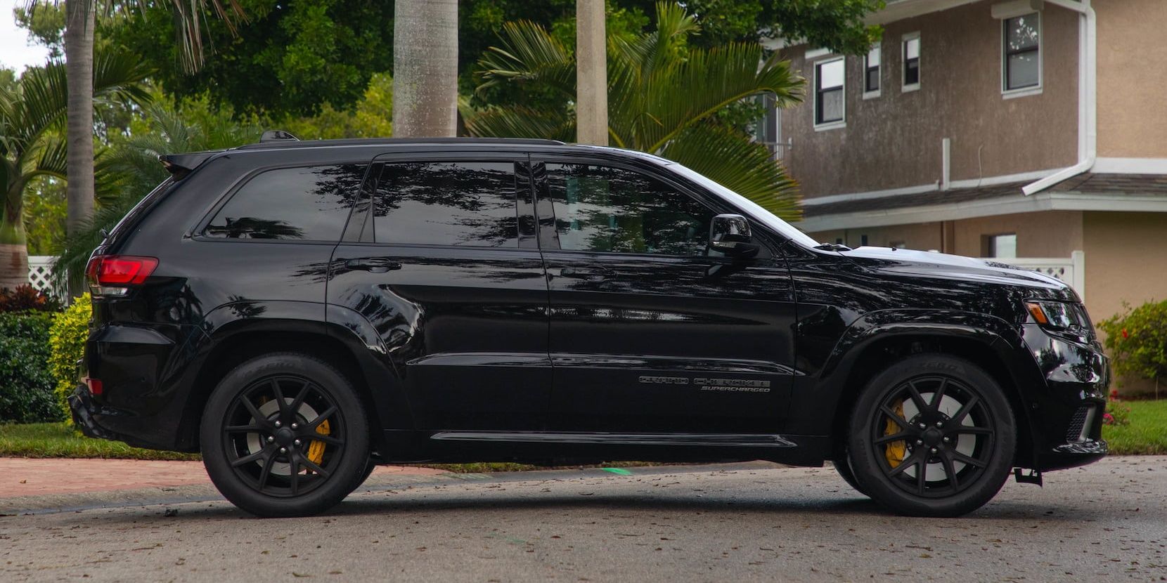 2018 Jeep Grand Cherokee Trackhawk 2 Cropped