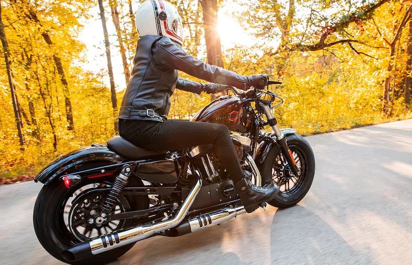 2021-Harley-Davidson-Forty-Eight-2