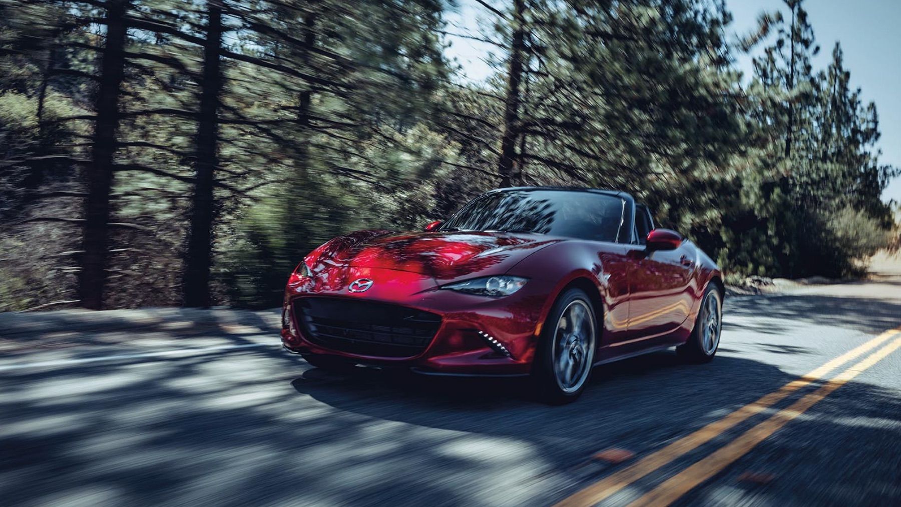 2021-mazda-mx-5-miata-headlight-view