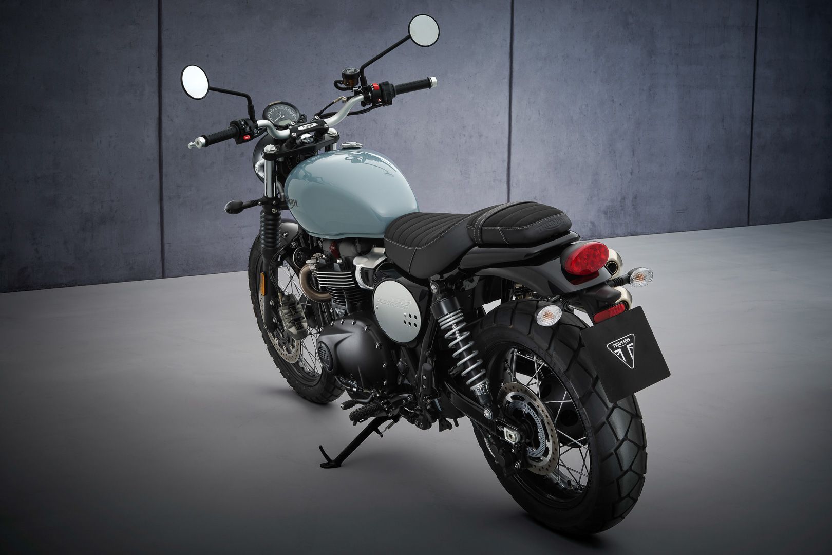 2022-Triumph-Street-Scrambler-First-Look-retro-motorcycle-14