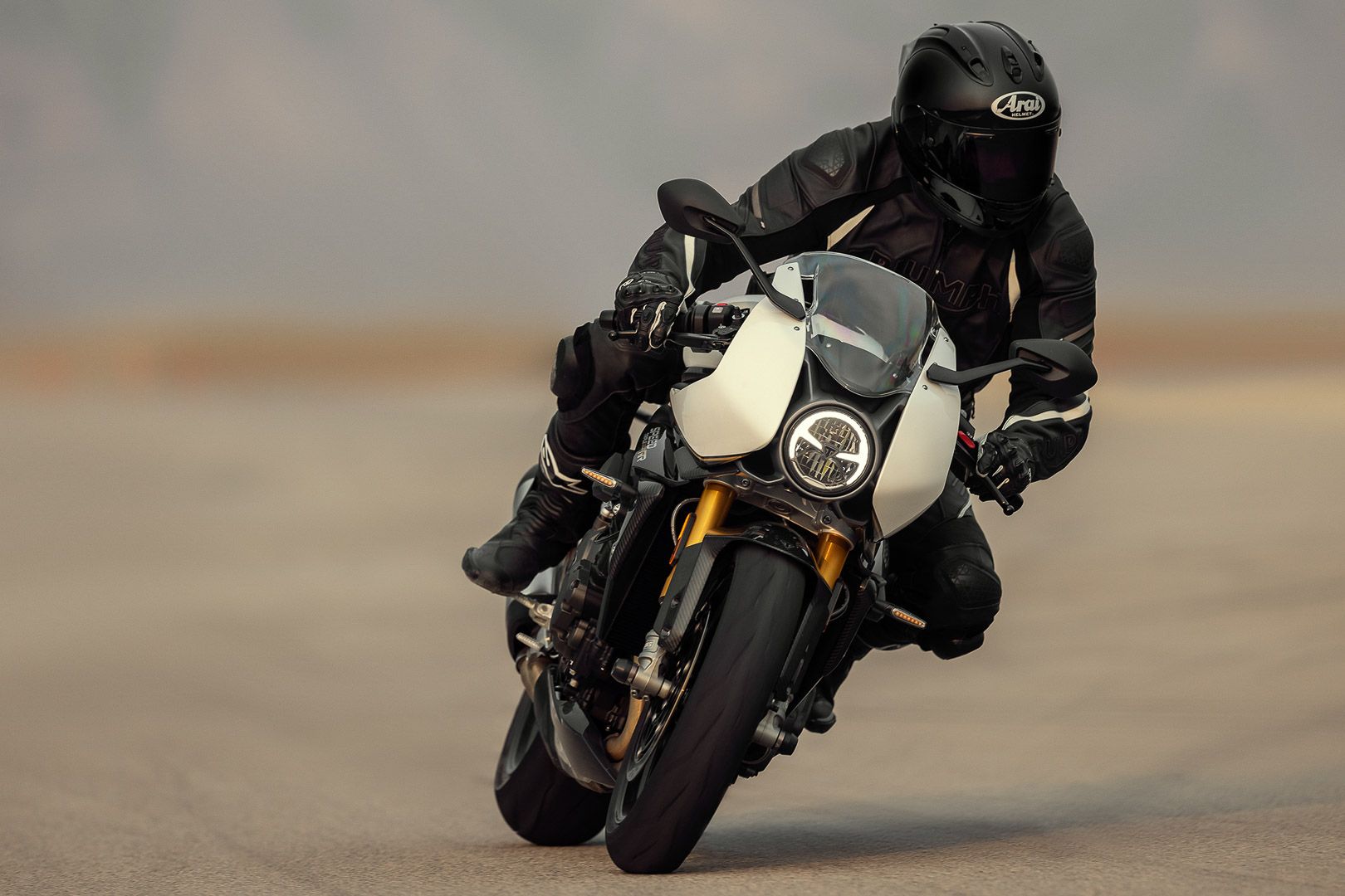 2022-triumph-speed-triple-rr-first-look-cafe-racer-sportbike-motorcycle-4