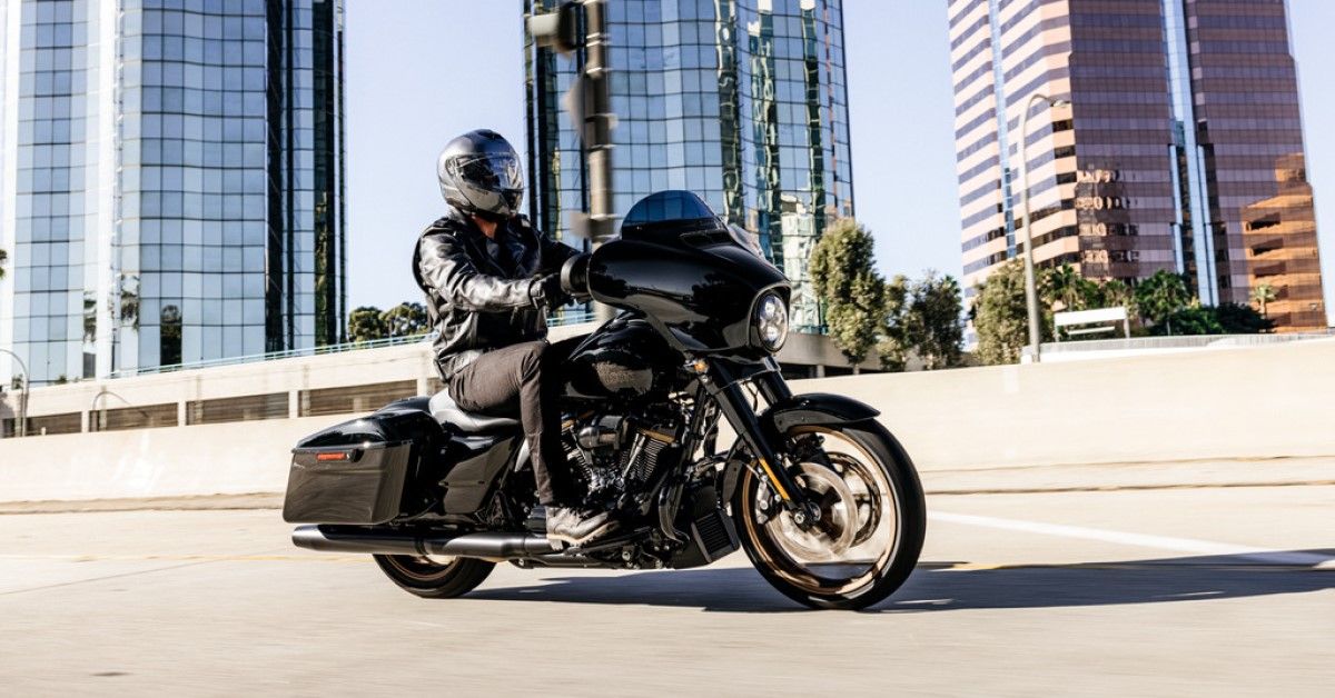 Black 2022 FLHX Street Glide