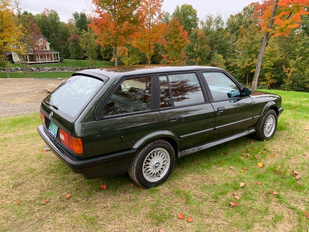 BMW E30 3-Series Touring 
