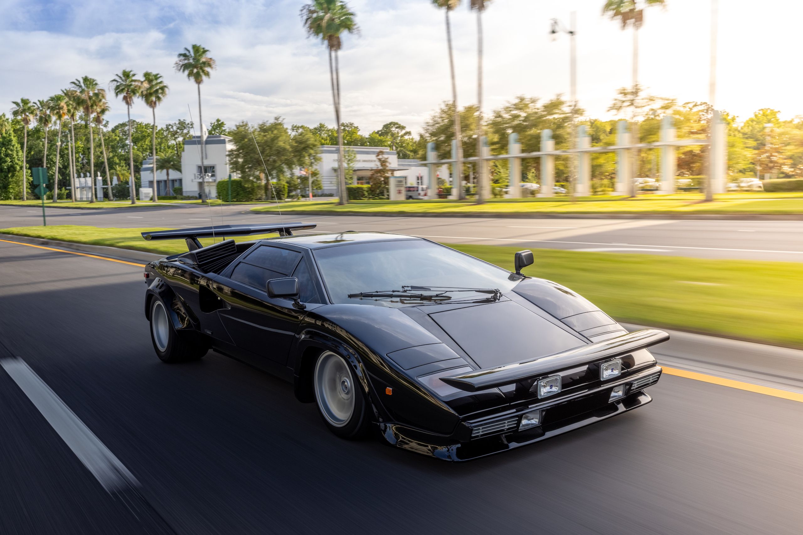 10 Things We Just Learned About The Legendary Cannonball Run Countach