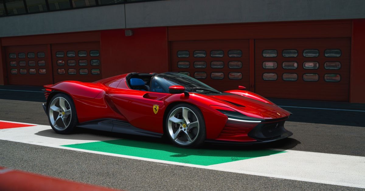 Ferrari Daytona SP3 Featured Image