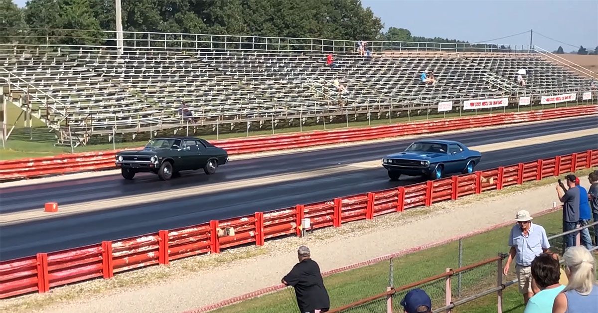 Drag Race Between 1970 Dodge Challenger RT Hemi And 1969 Chevy Nova SS396 