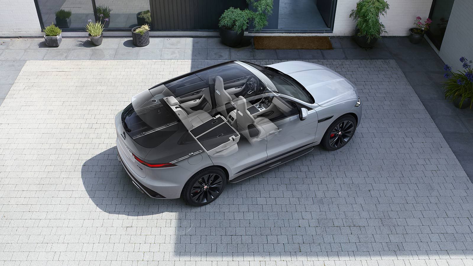 Jaguar F-Pace's Interior