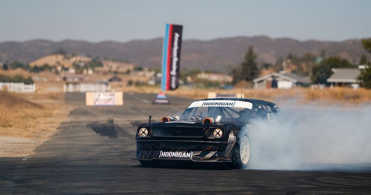 Lia-Block-Drag-Racing-1965-Ford-Mustang