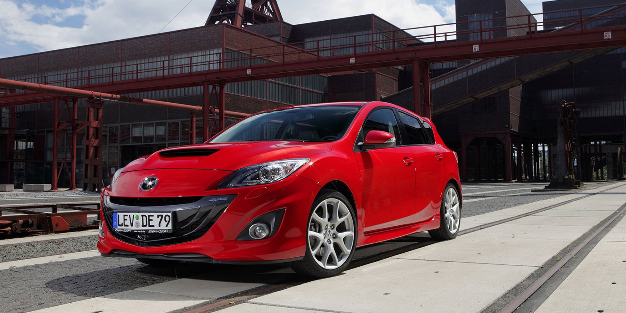Front 3/4 view of the Mazdaspeed 3, left side