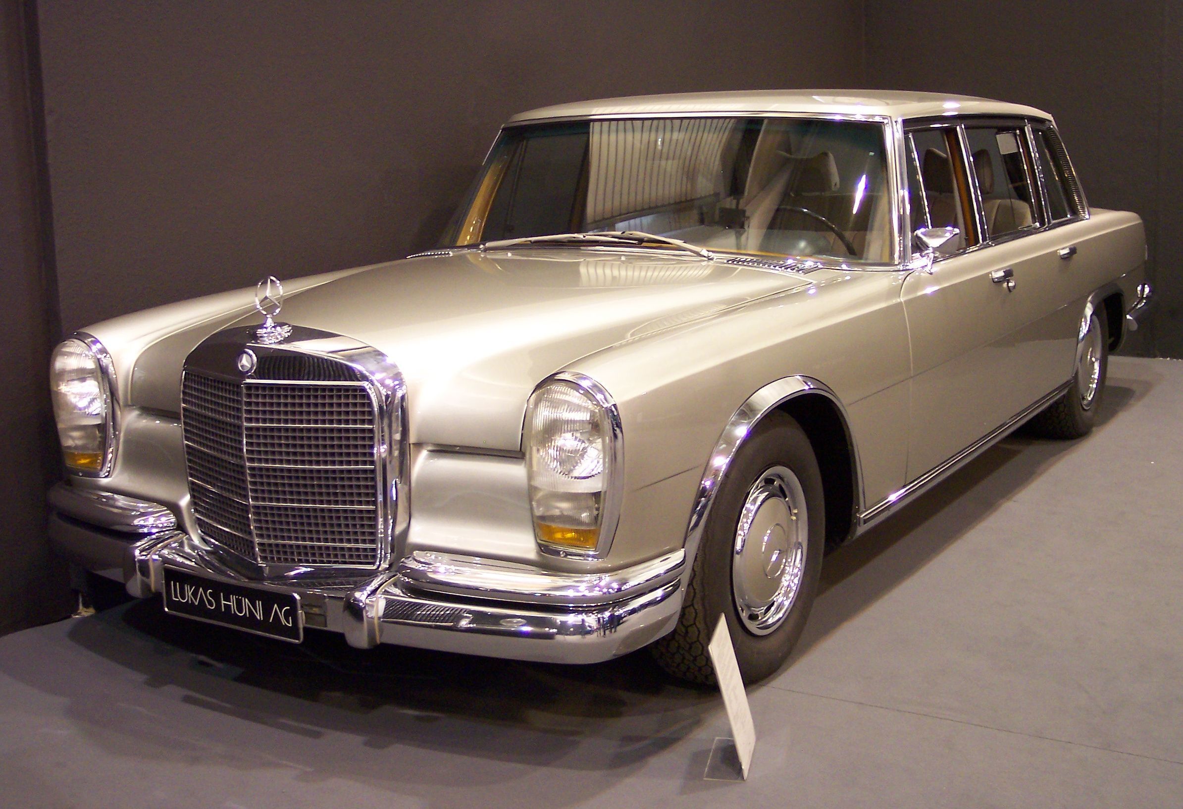 Mercedes-Benz 600 in Silver