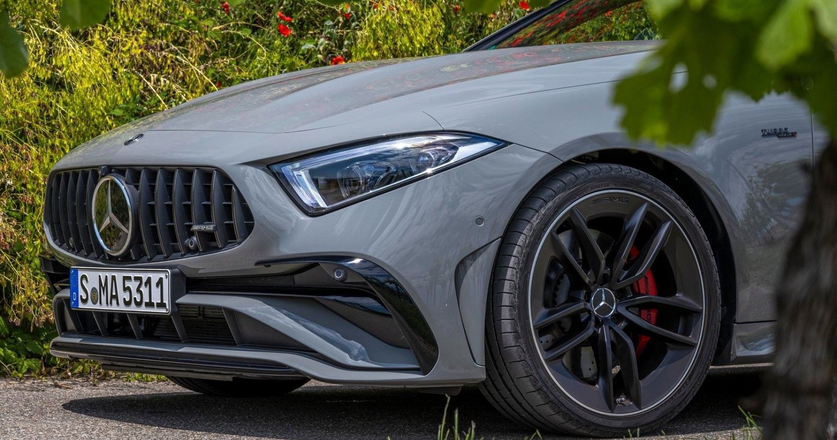 2022 Mercedes-AMG CLS 53 front fascia close-up view