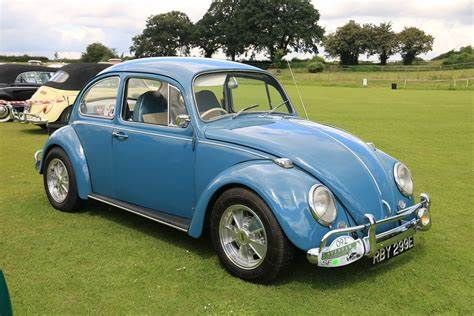 VW Classic Beetle side