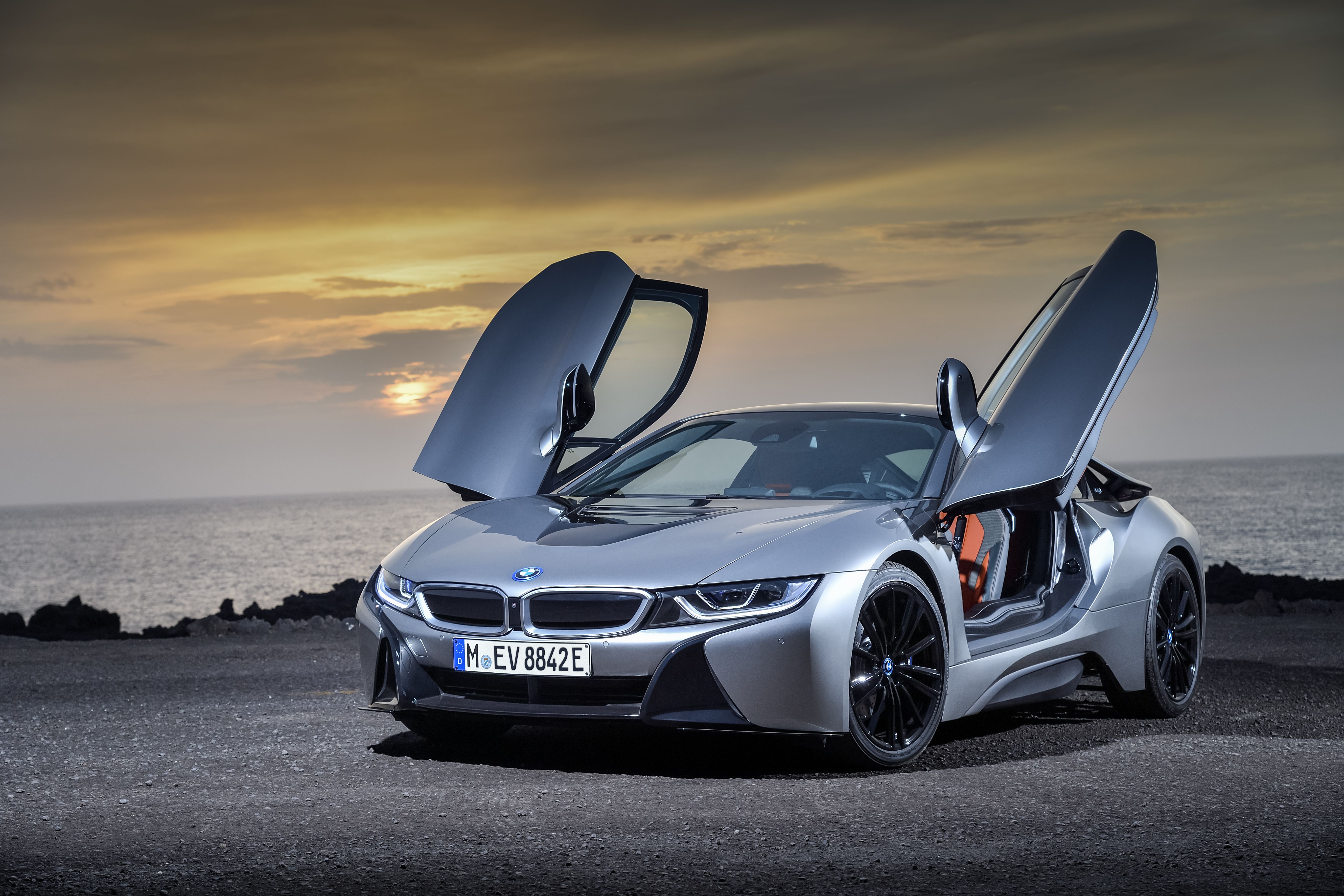 P90285392_highRes_the-new-bmw-i8-coupe