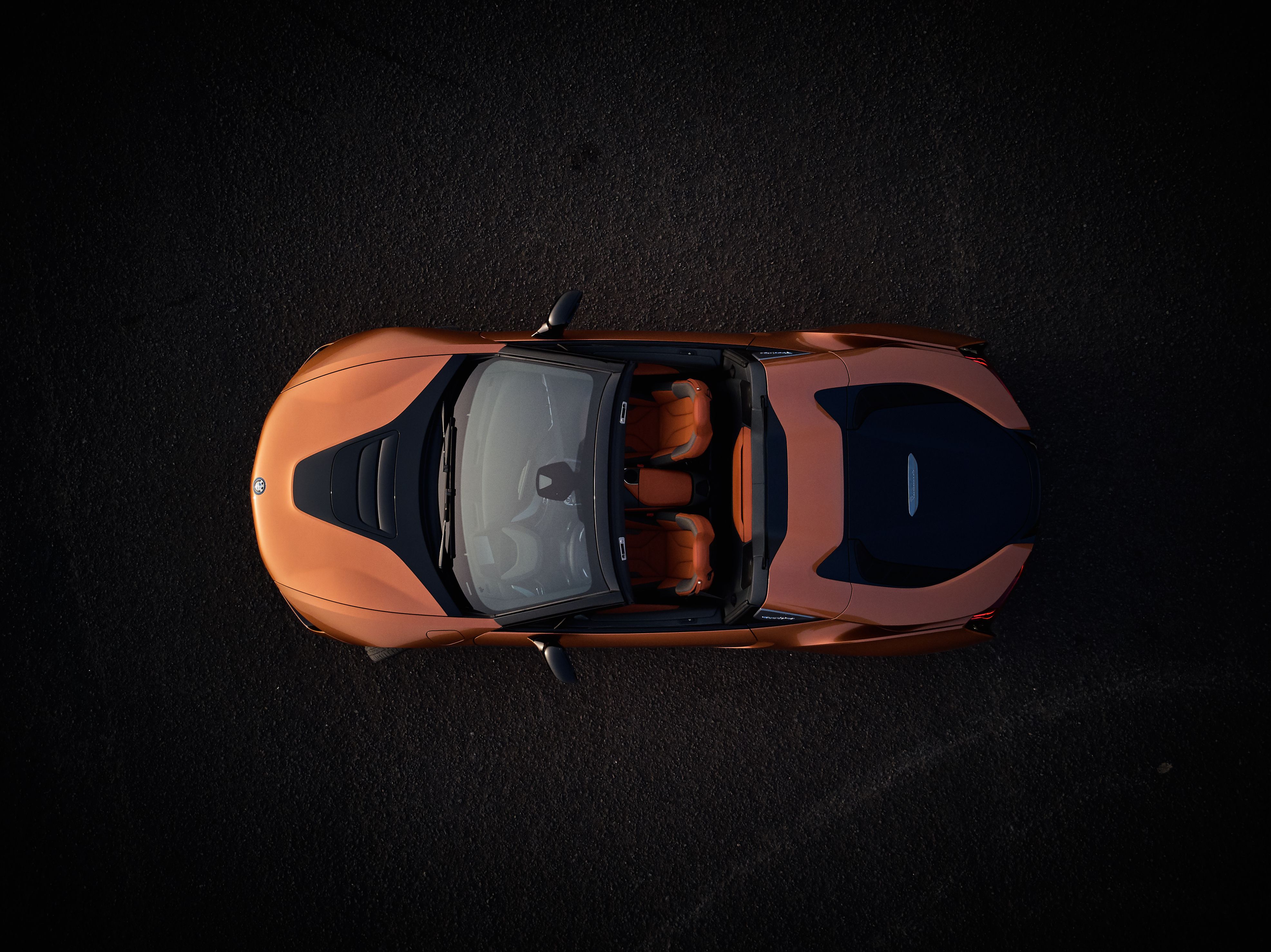 BMW i8 Roadster Orange 