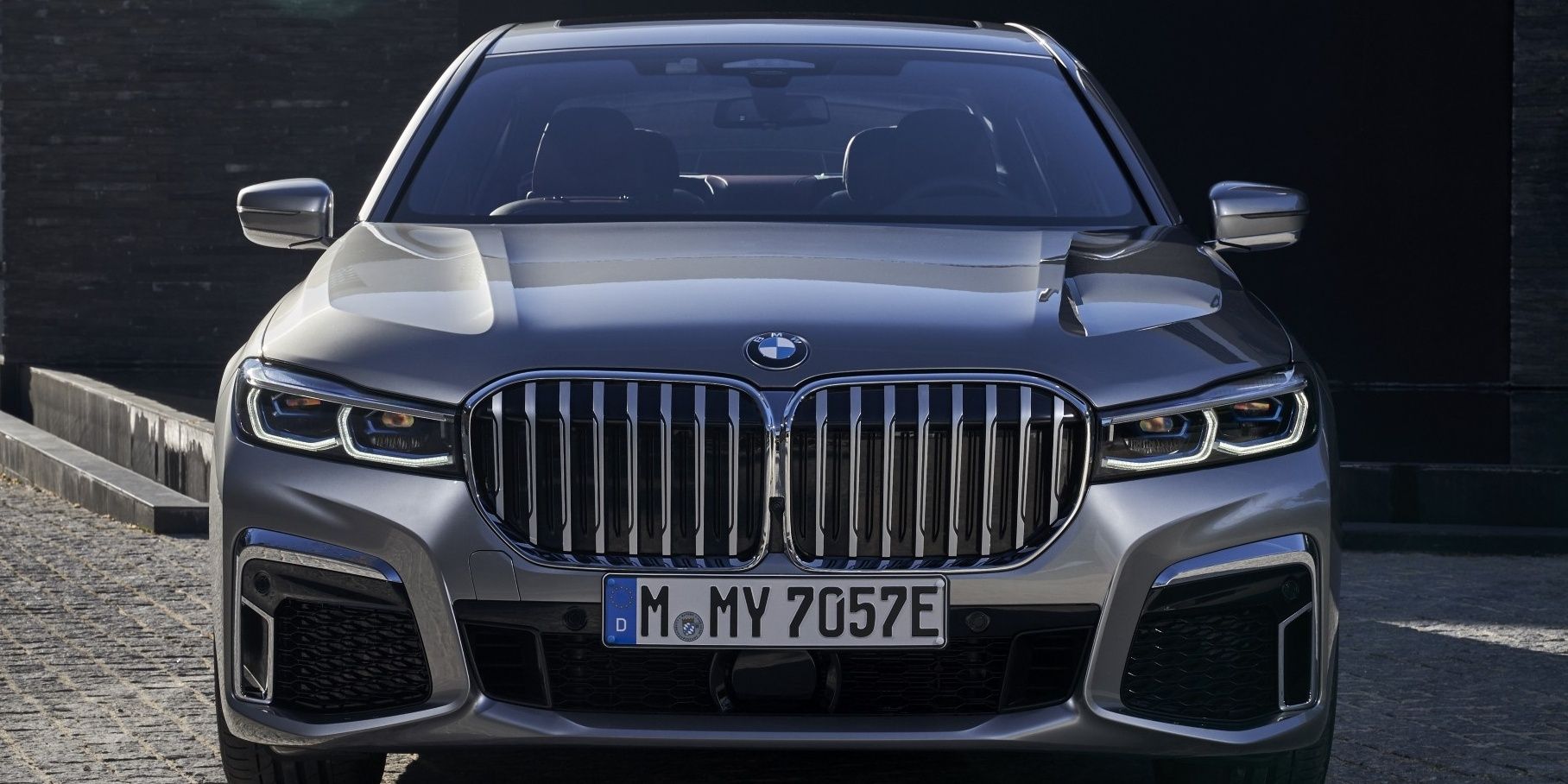 Here Are The Coolest Features Of The 2022 BMW 7 Series