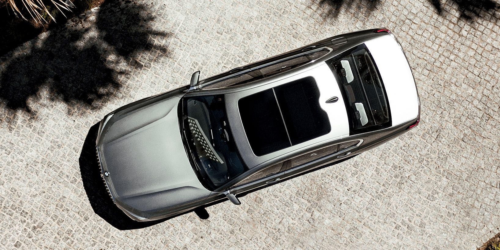 BMW 7 Series 2022 sunroof