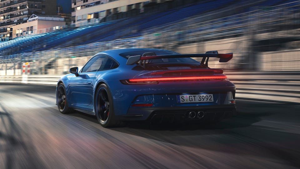 Porsche 911 gt3 rs blue back rear view side angle tail light camera blinker signal bar full wing spoiler  night