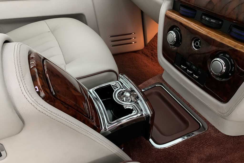 Rolls-Royce Ashtrays