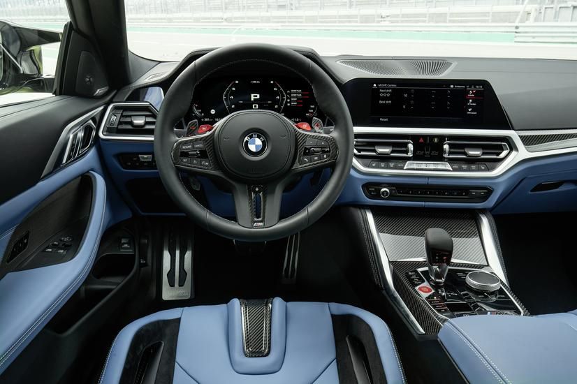 Interior del BMW M4 2021.