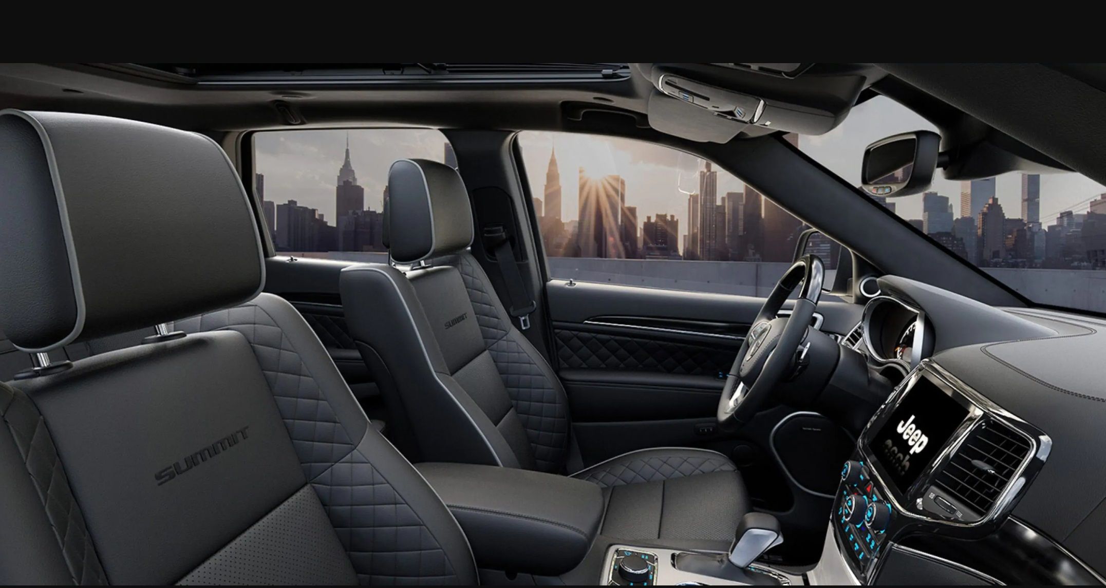 The 2021 Jeep Grand Cherokee Interior.