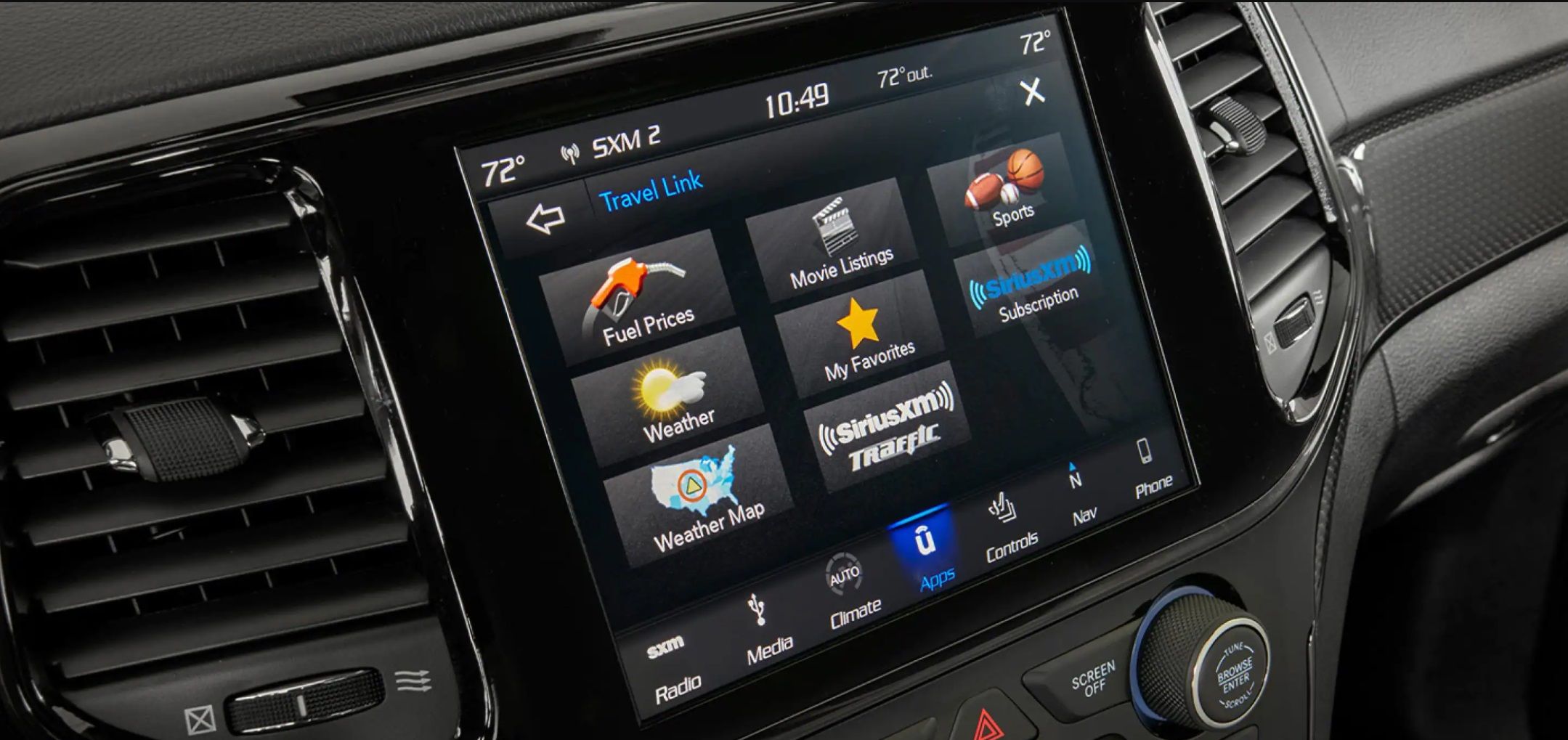 The 2021 Jeep Grand Cherokee touchscreen.