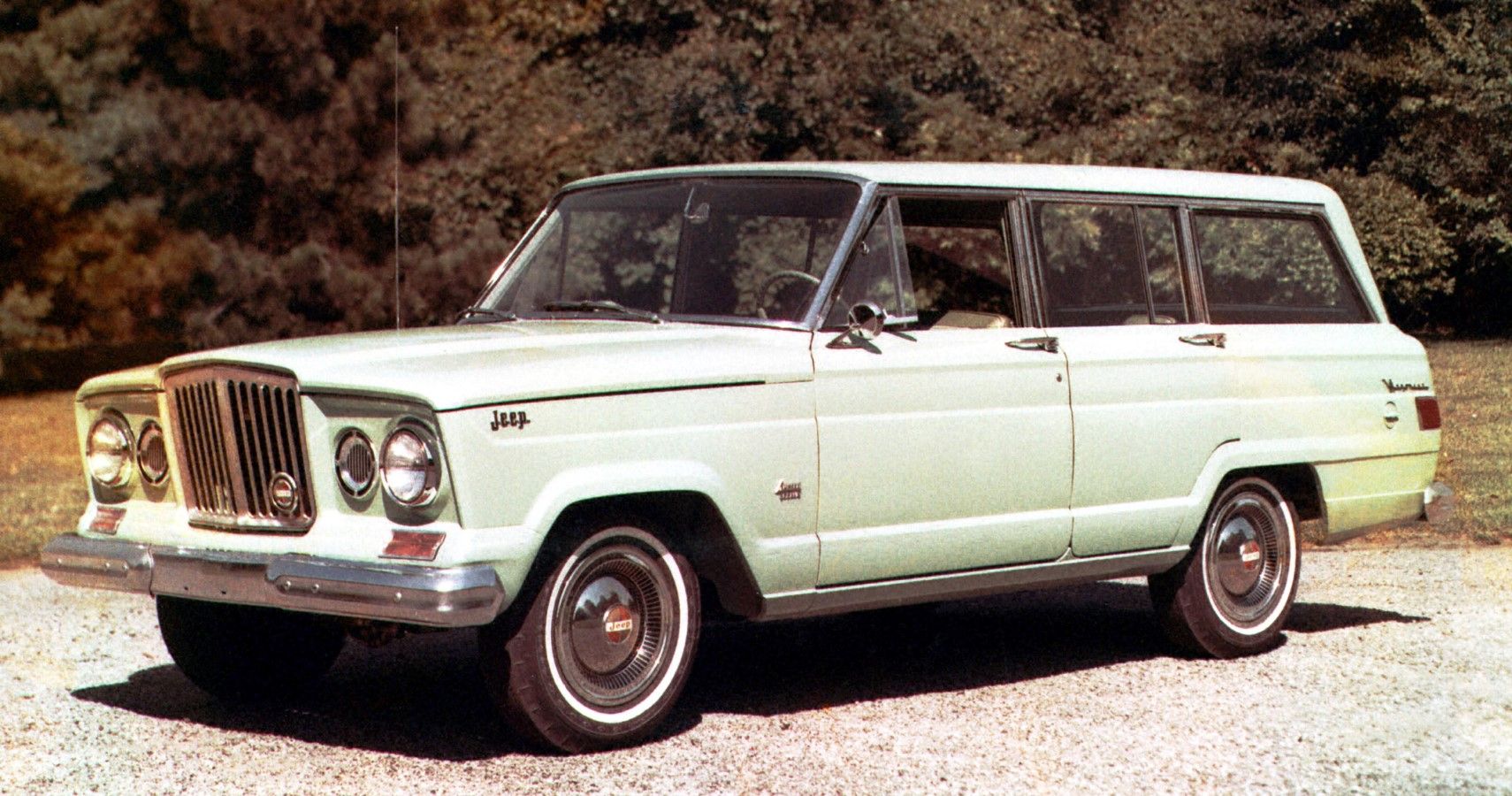 1963 Jeep Wagoneer front third quarter view