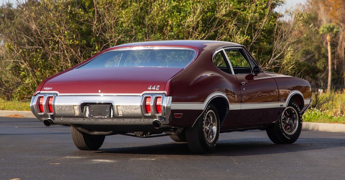 1970 Oldsmobile 442 W-30 Classic Muscle Car In Burgundy Mist 