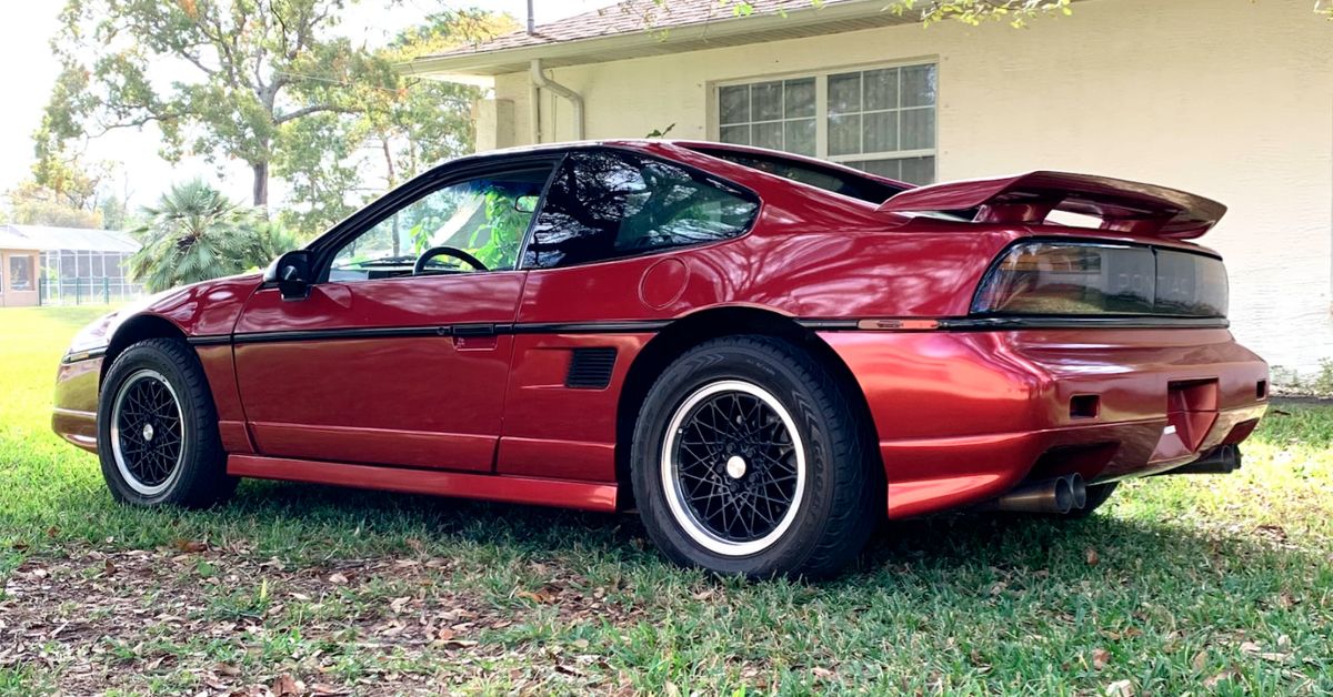 1988 Pontiac Fiero Sports Car In Medium Red 