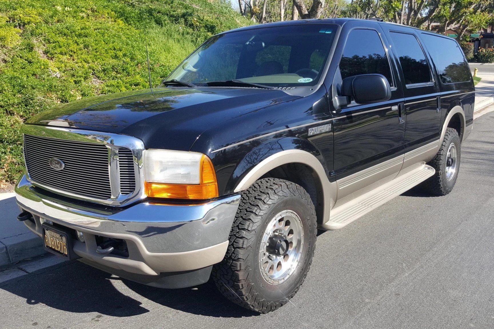 Black 2001 Ford Expedition