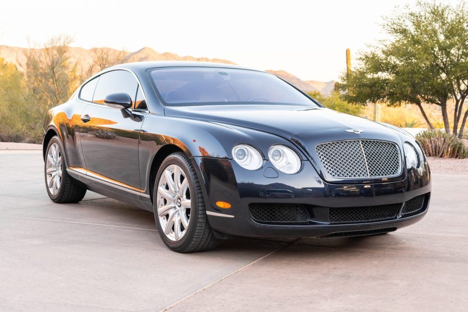 2005 Bentley Continental GT's Front View