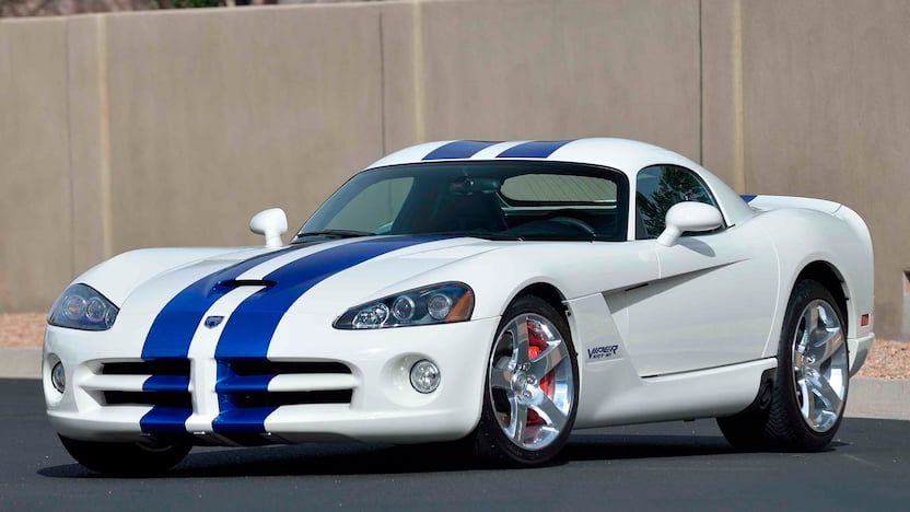 White 2006 Dodge Viper