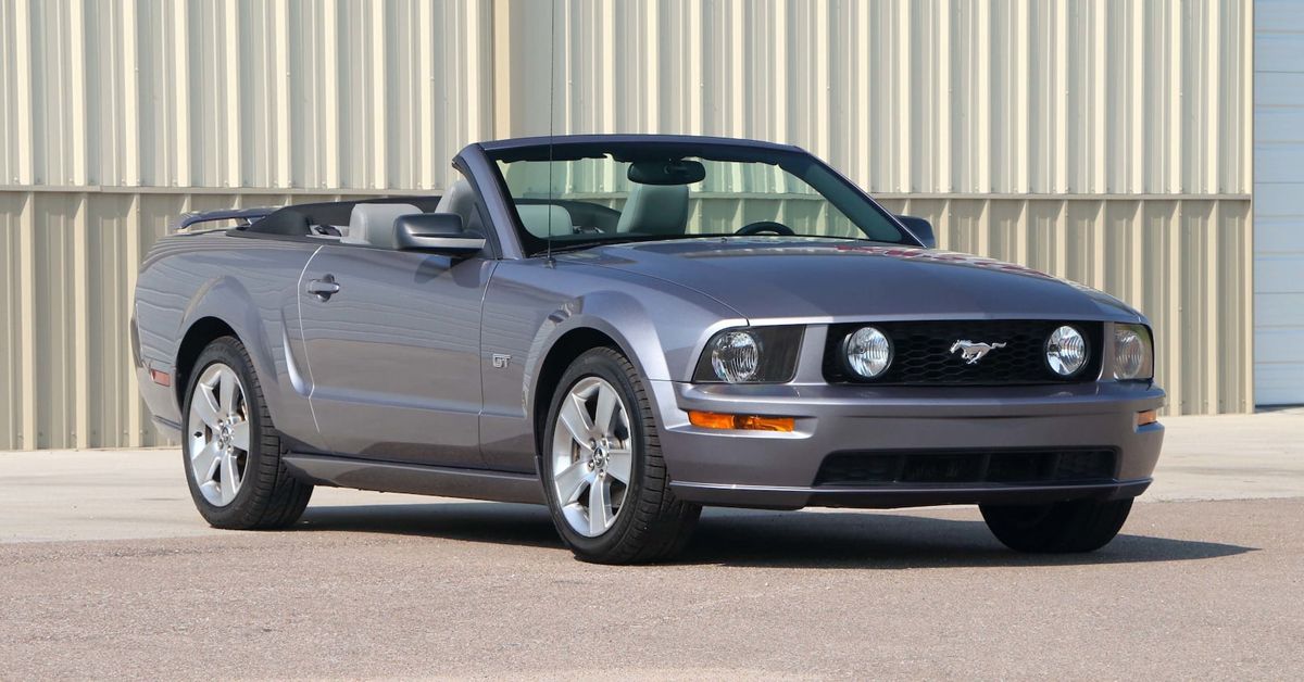 Gray 2006 Ford Mustang GT Convertible 
