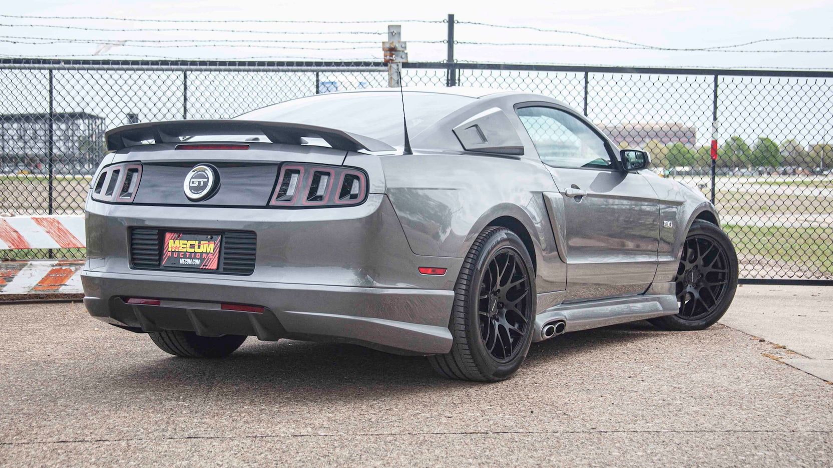 Grey 2014 Ford Mustang GT