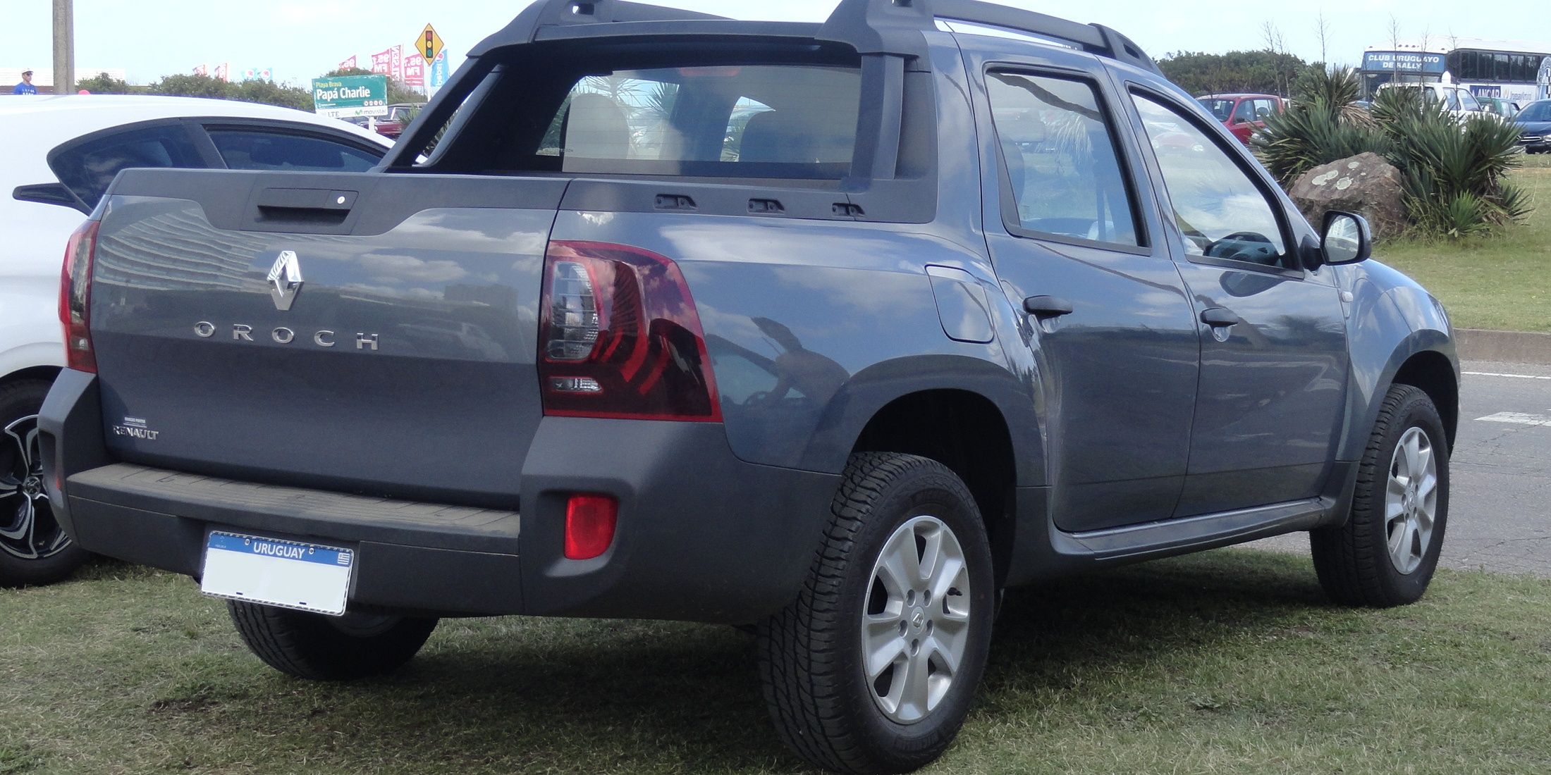 2016 Dacia Duster Oroch 2 Cropped