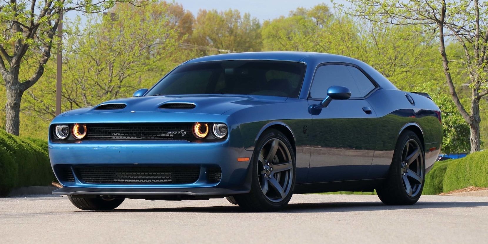 2021 Dodge Challenger Hellcat cropped