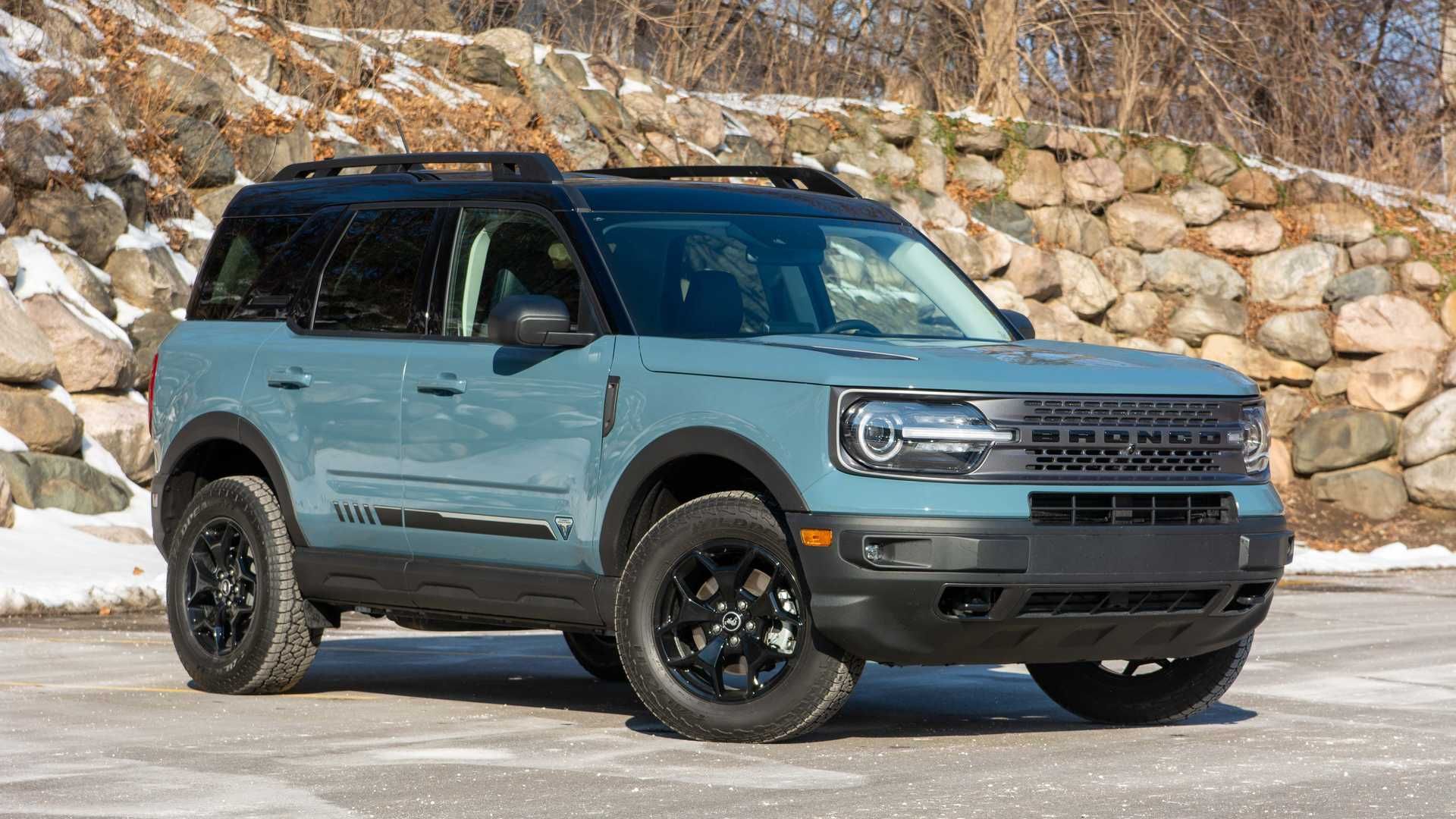 2021 Ford Bronco: The off-road SUV that can survive in the urban jungles.