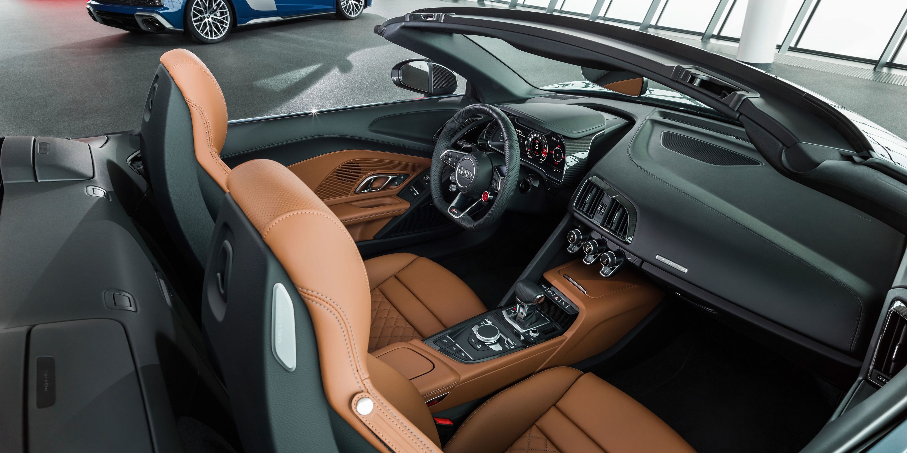 Audi R8 2022 interior tan