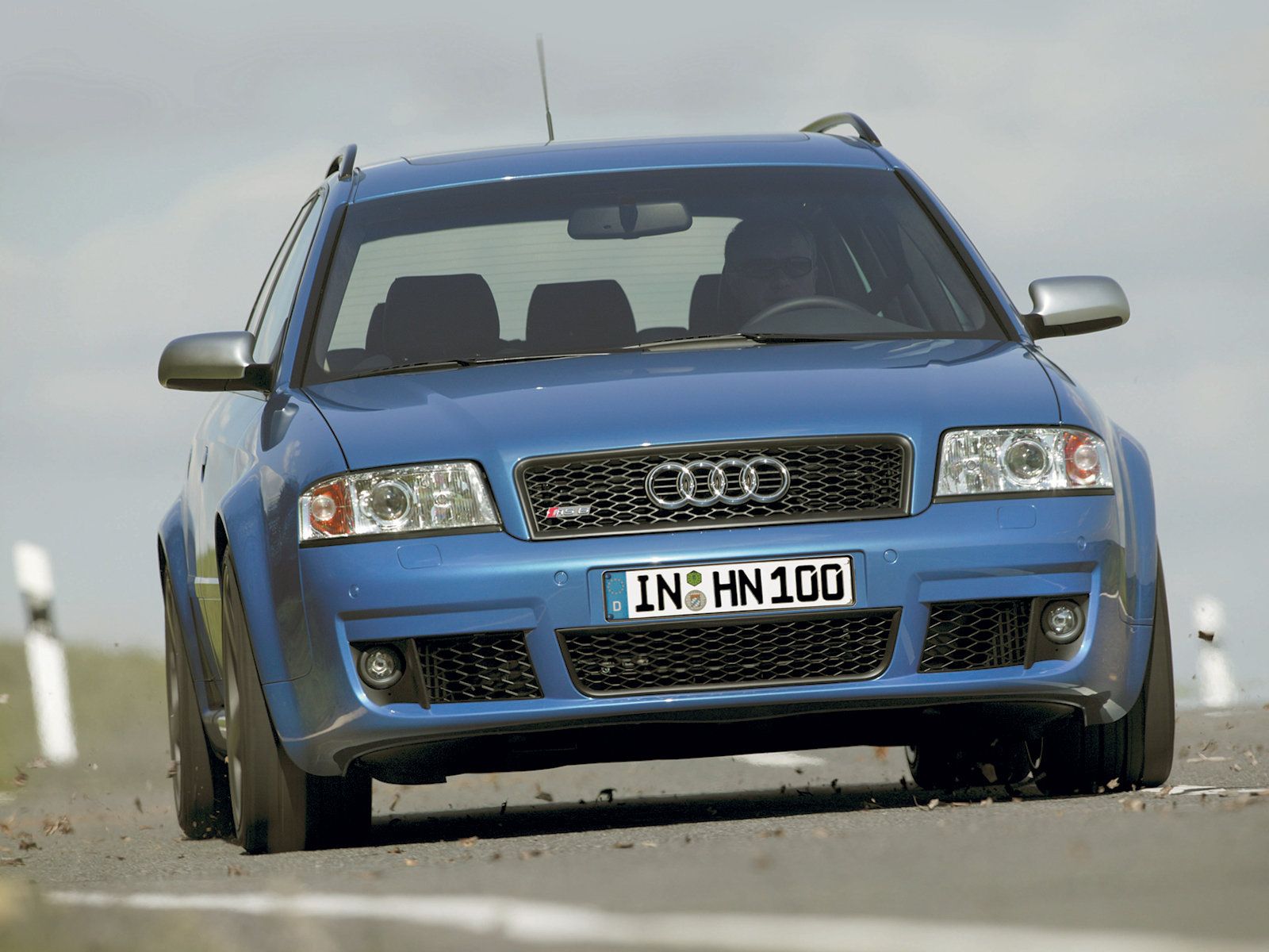 Audi-RS6_plus-2004-1600-05