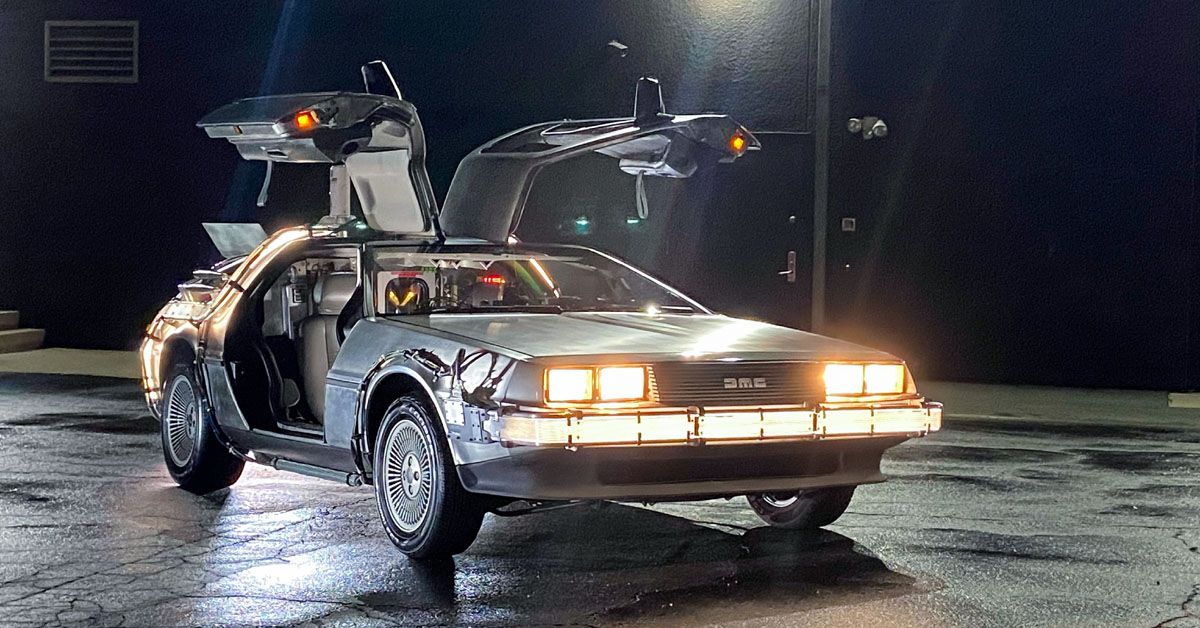 DeLorean-DMC-12-Car-From-The-Movie-Back-to-the-Future-1985