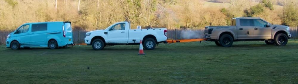 Ford Transit and Ford Ranger Vs Ford Raptor in Tug of War